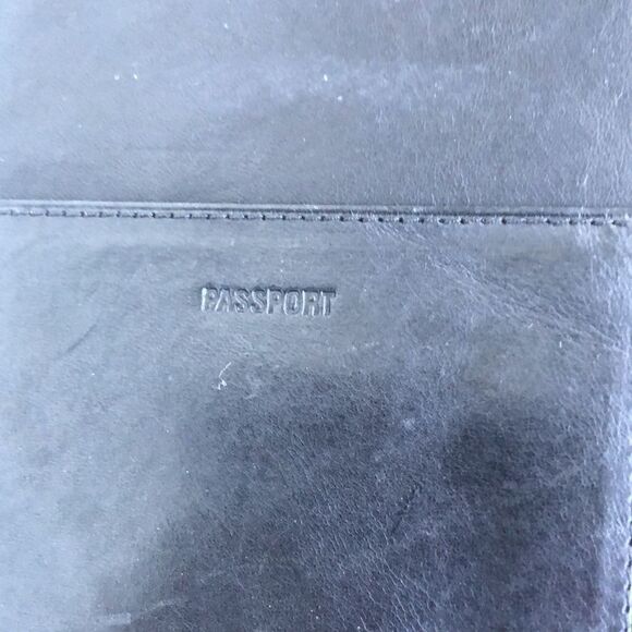 Wilson leather travel, wallet - Picture 4 of 5